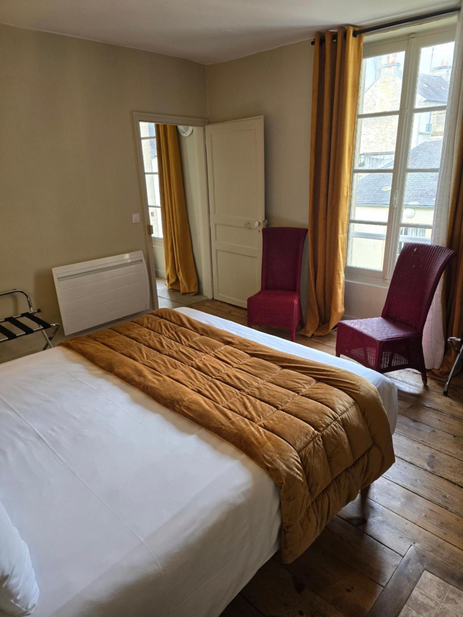 Au Loup Historic Apartments Bayeux Extérieur photo