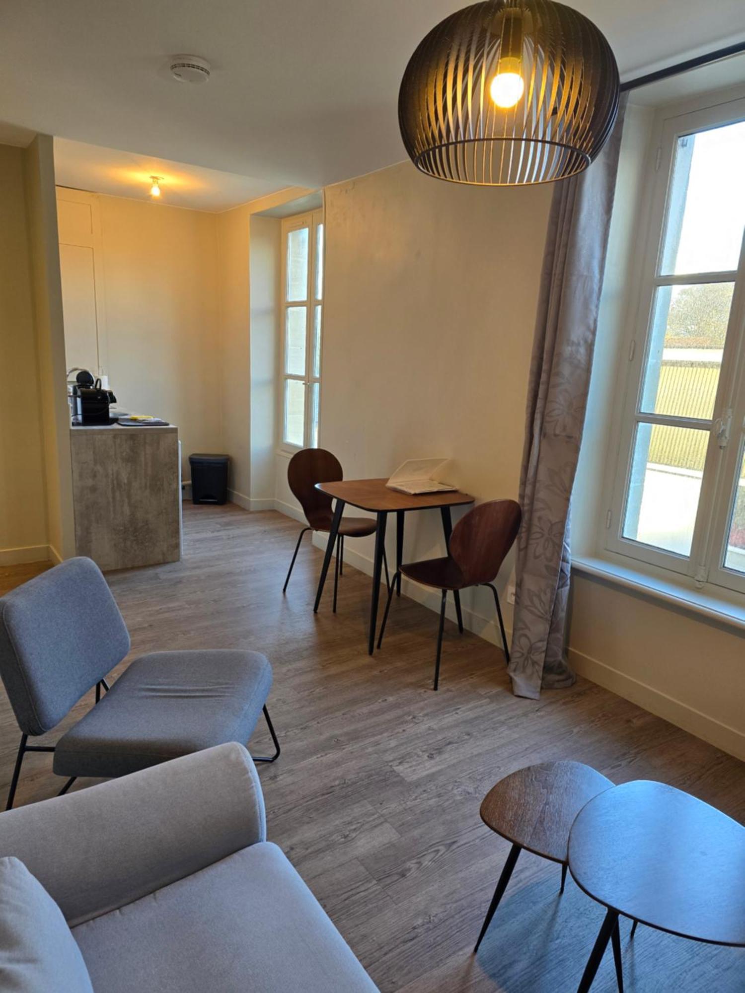 Au Loup Historic Apartments Bayeux Extérieur photo