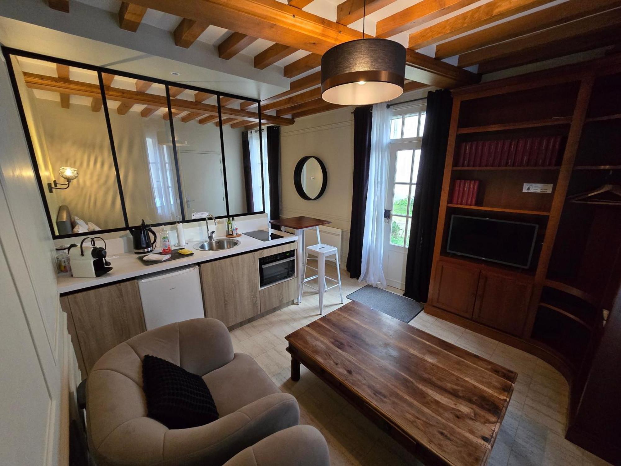 Au Loup Historic Apartments Bayeux Extérieur photo