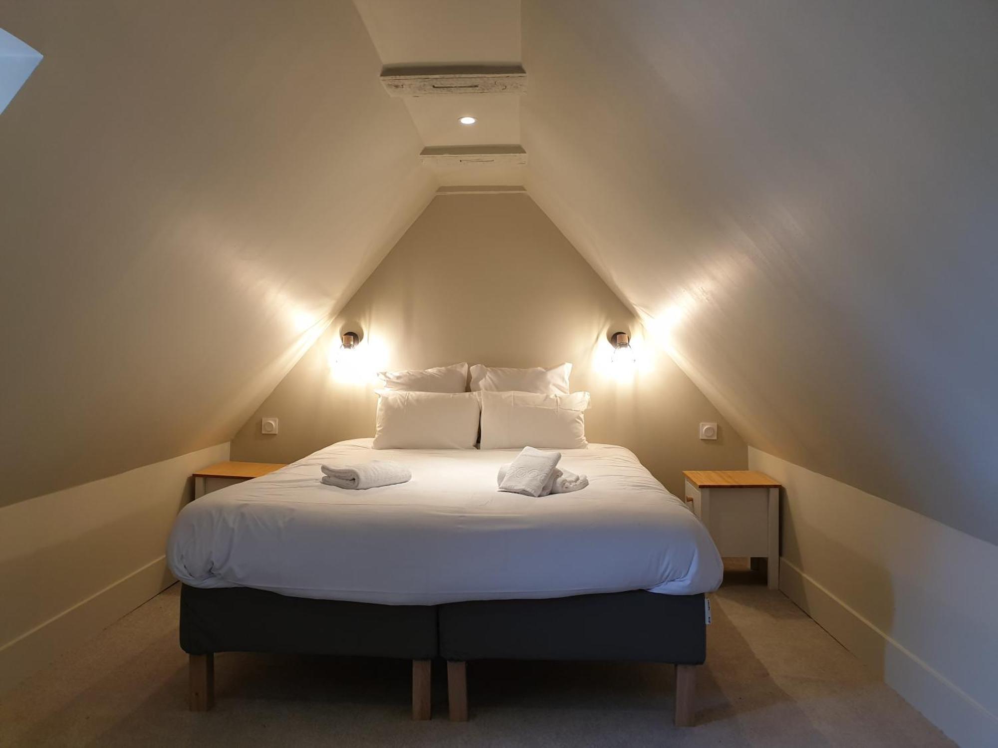 Au Loup Historic Apartments Bayeux Chambre photo